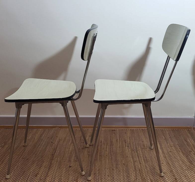 Lot de 2 chaises formica