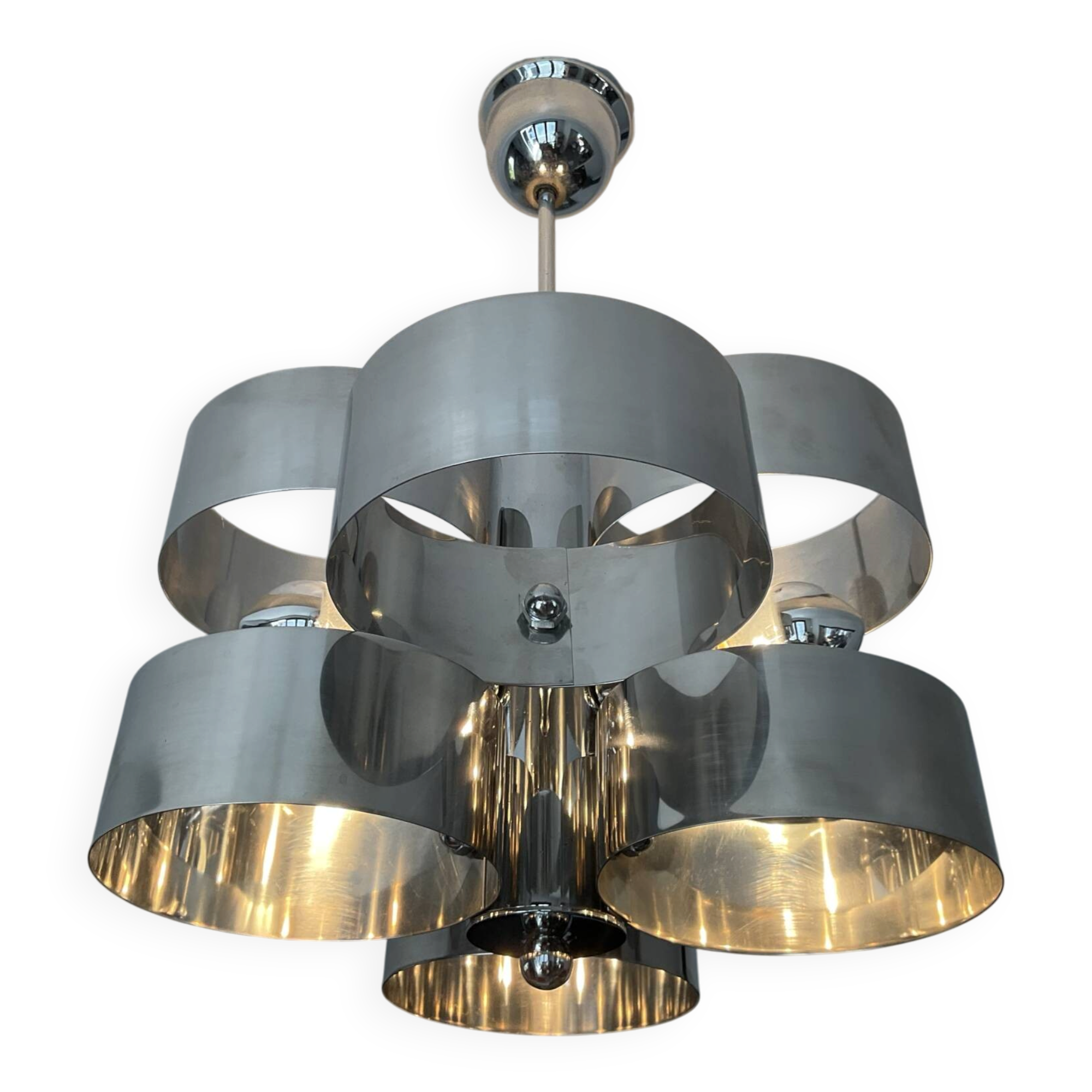 Chrome metal Space Age Sciolari chandelier from the 1970s.