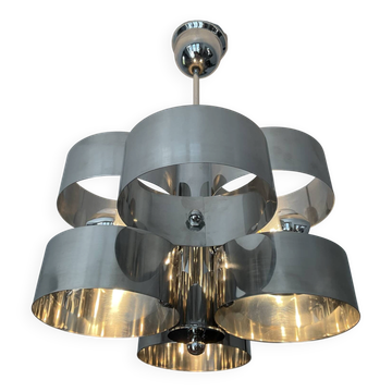 Chrome metal Space Age Sciolari chandelier from the 1970s.