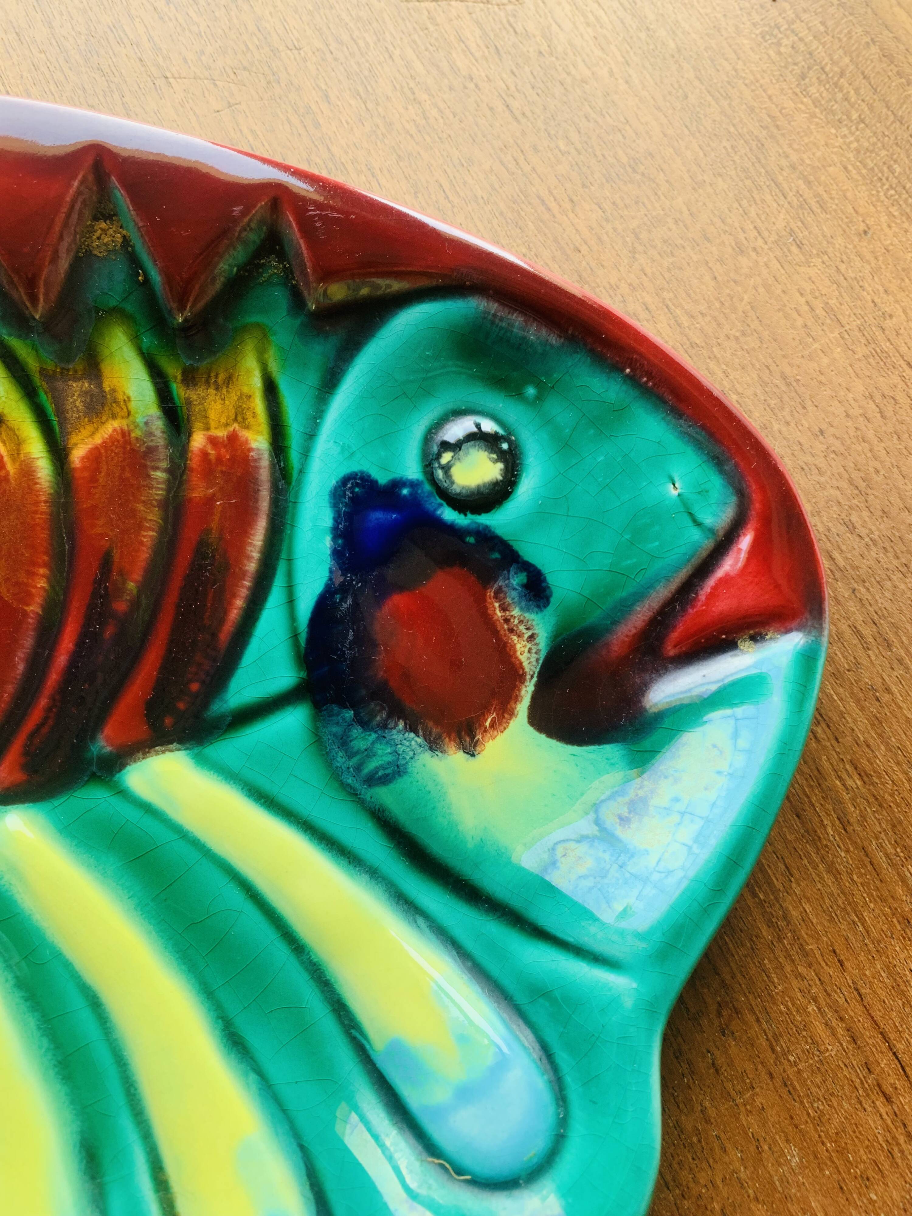 Vintage fish-shaped dish from Cérenne Vallauris