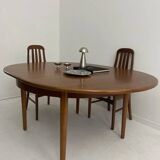Vintage extendable table by Jentique