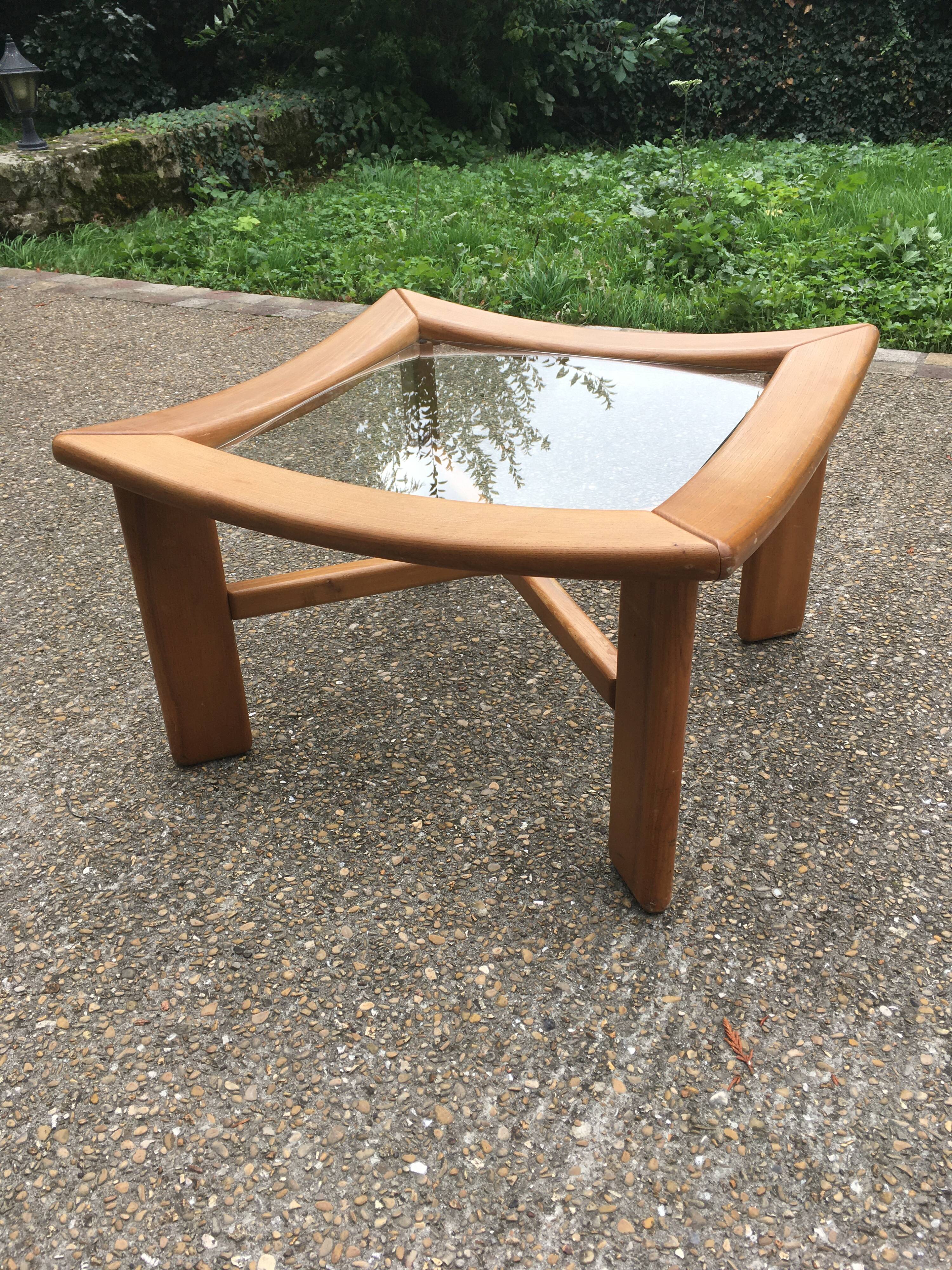 Gondola design coffee table