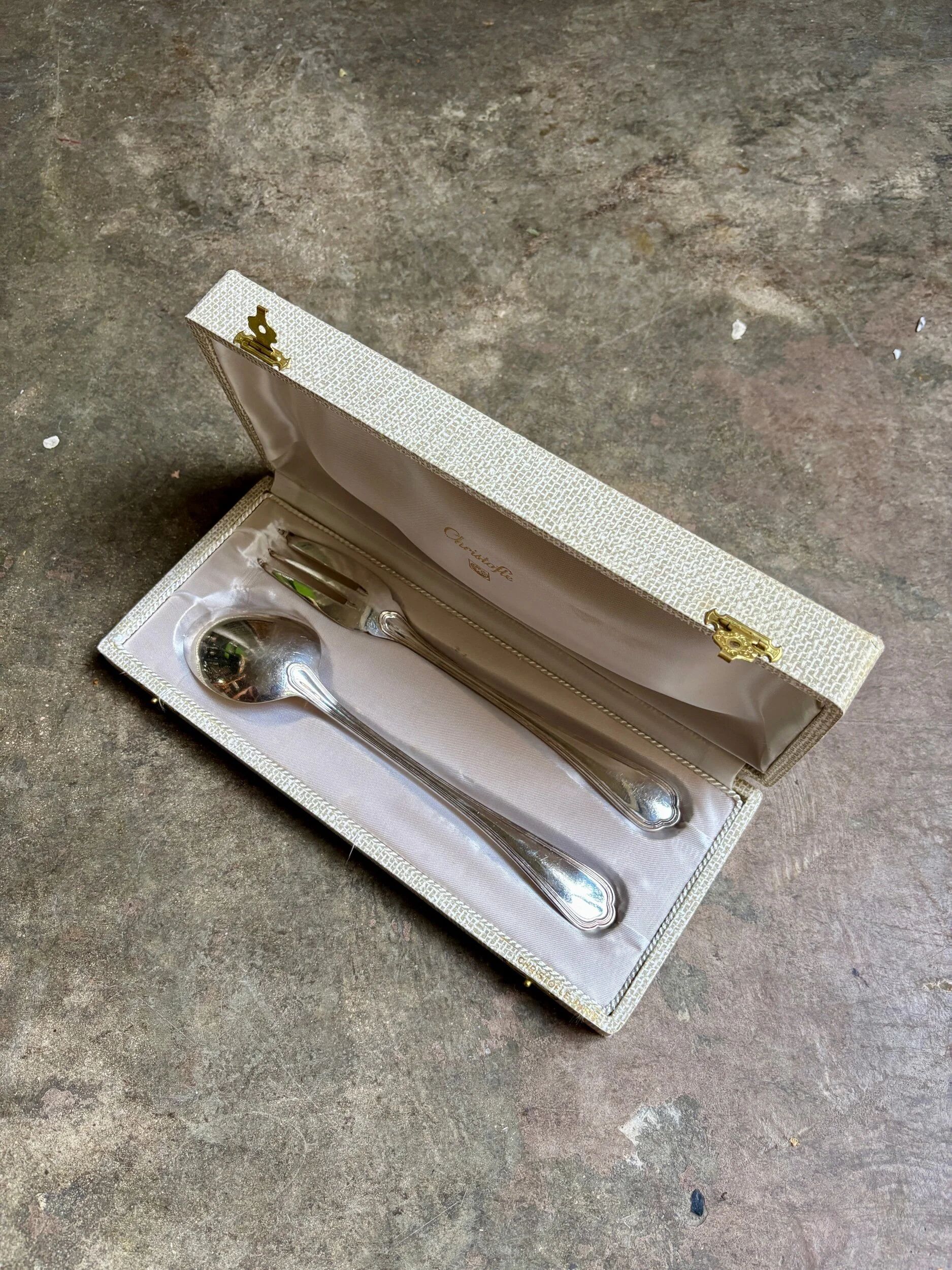 2 Christofle silver-plated serving cutlery, "Spatours" pattern.