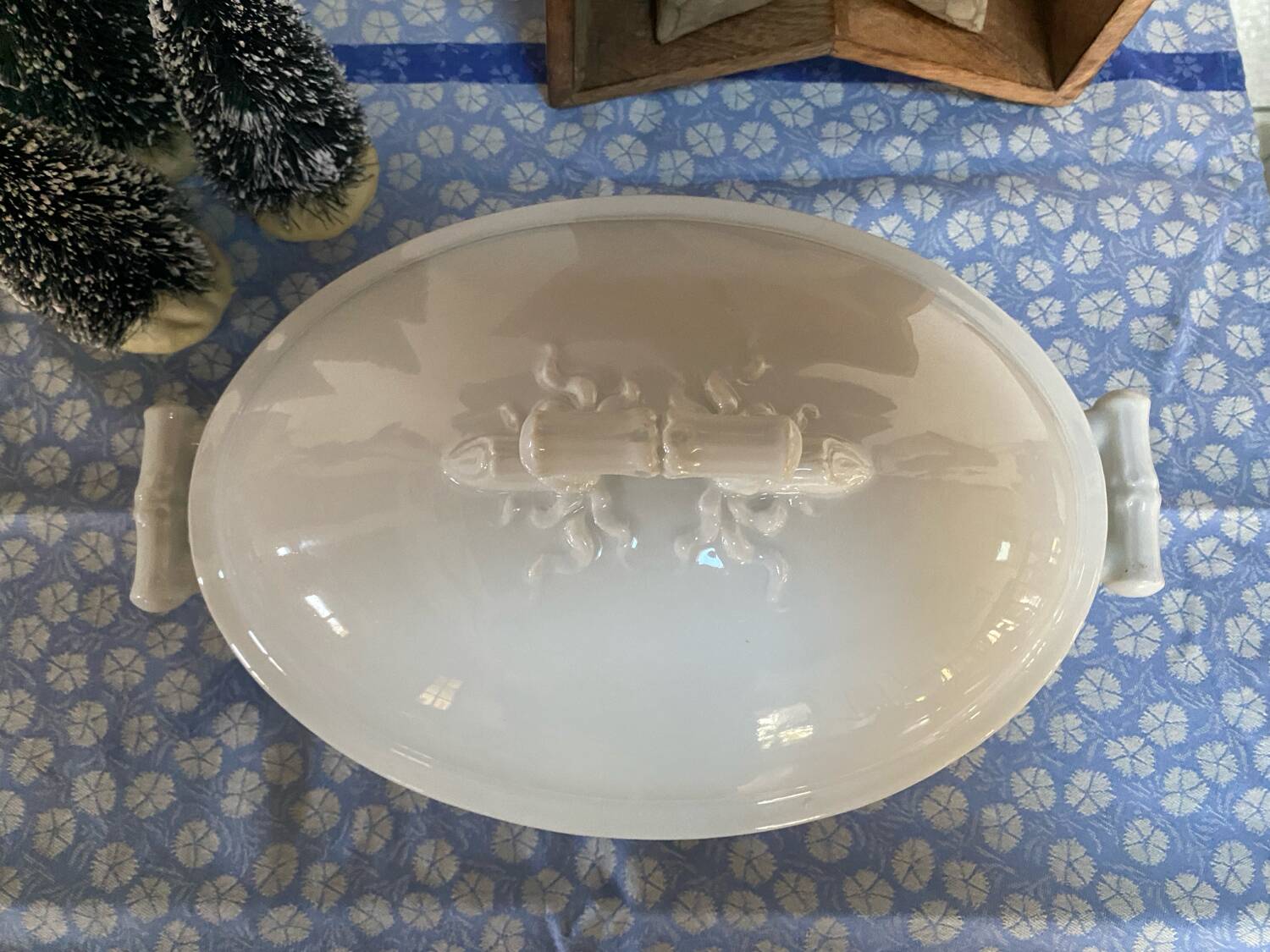 Antique porcelain vegetable dish made of "bamboo"