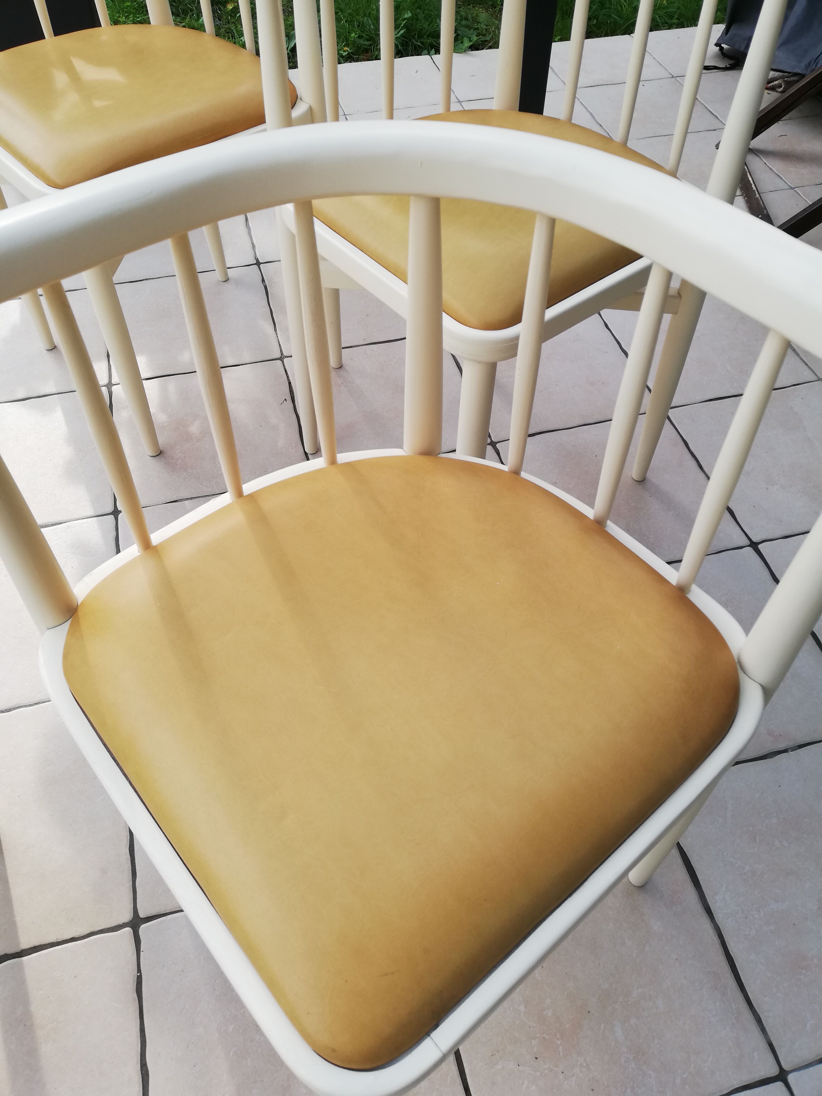 Thonet corner chairs