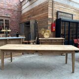 Grande table pieds fuseaux Début XXème