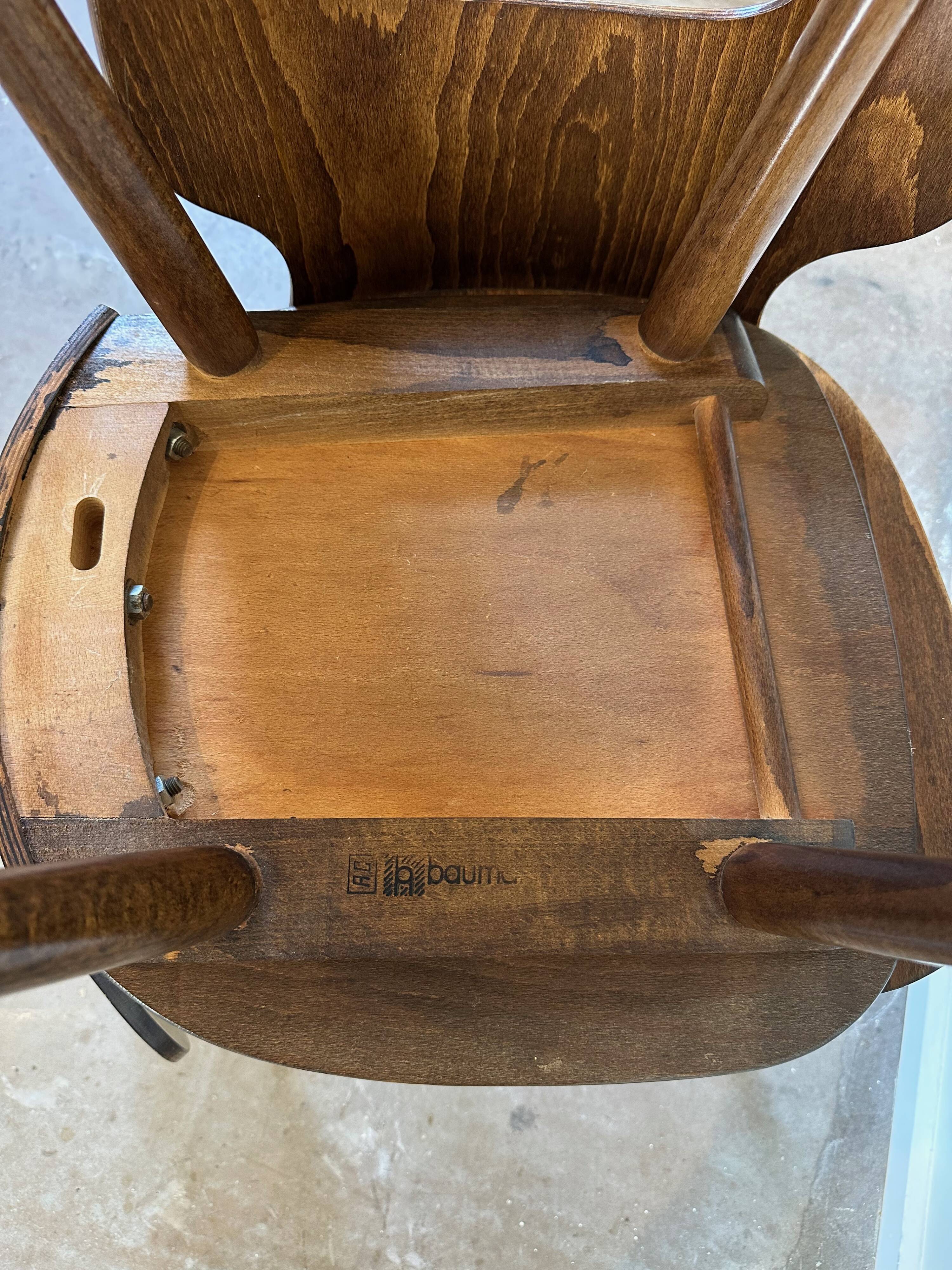 Paire de chaises Baumann modèle "Oeil" distribution Henri Julien