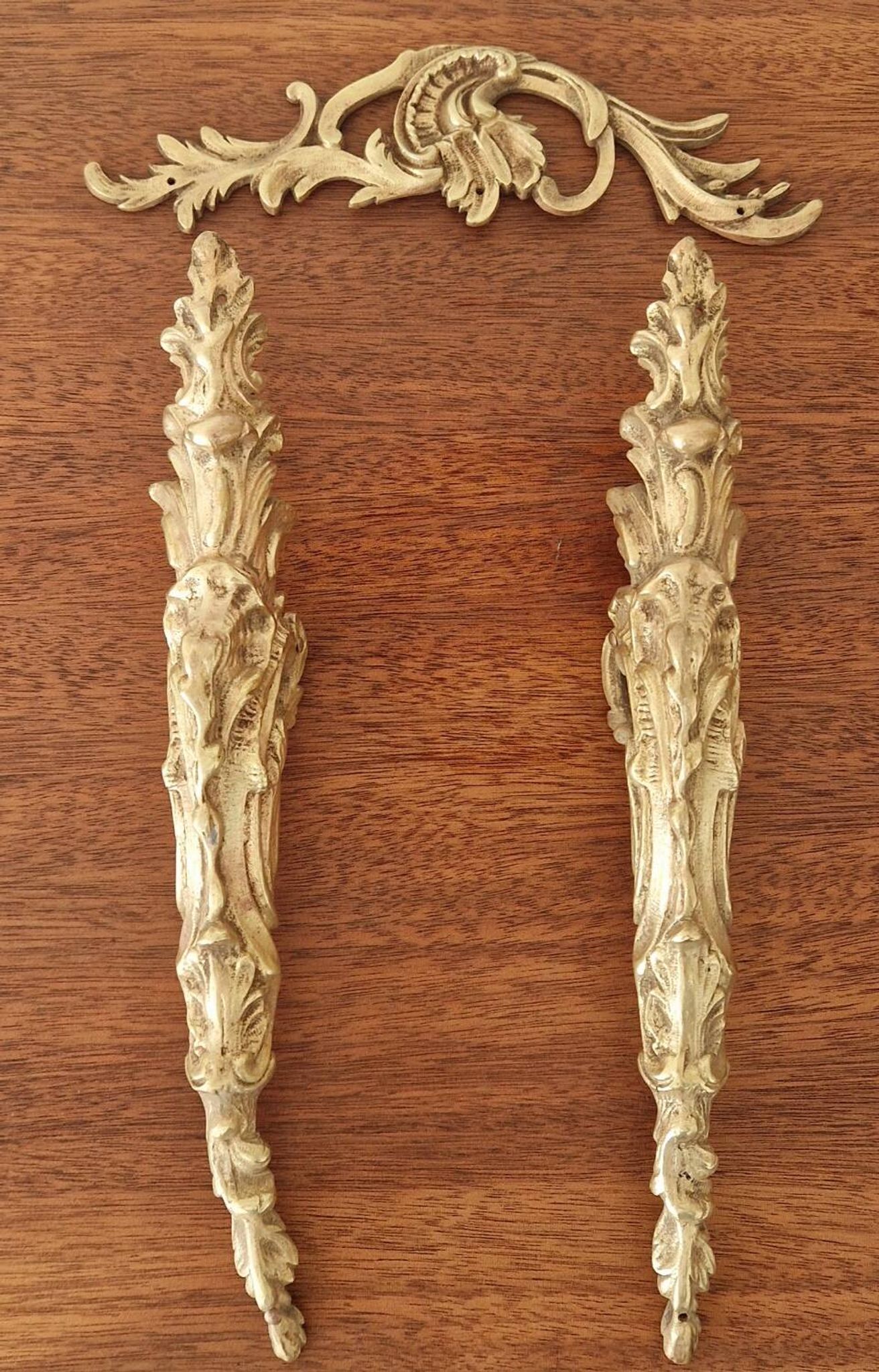 2 ornements et fronton en bronze antique