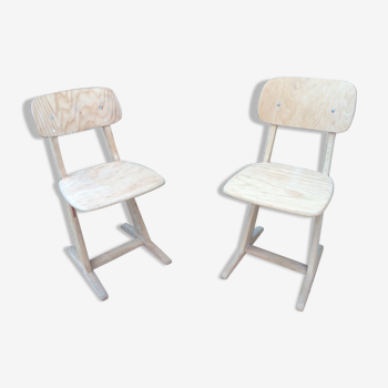 Pair of adult casala chairs