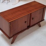 Buffet du milieu du siècle