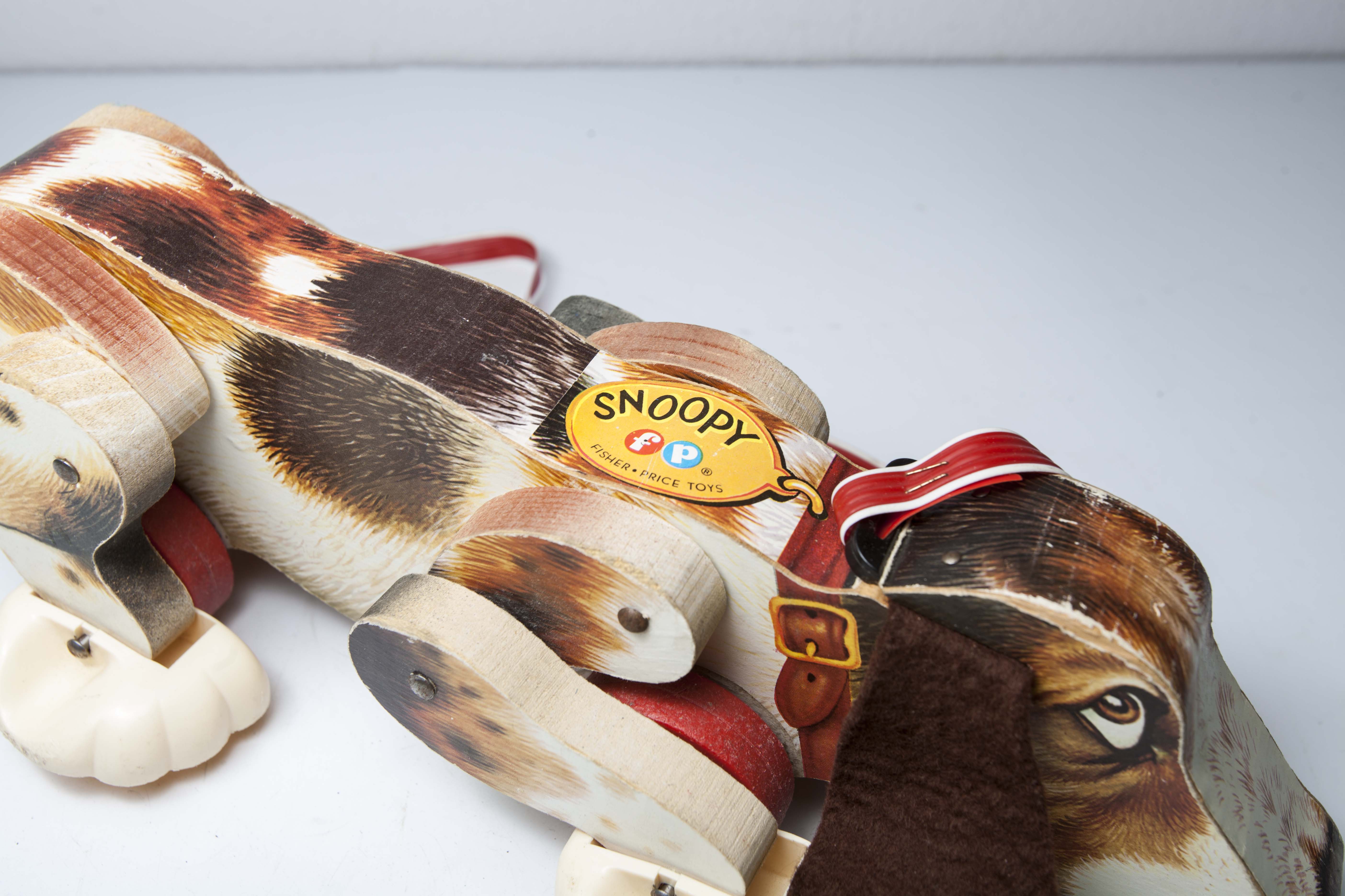 Snoopy pulling dog to record price no. 181