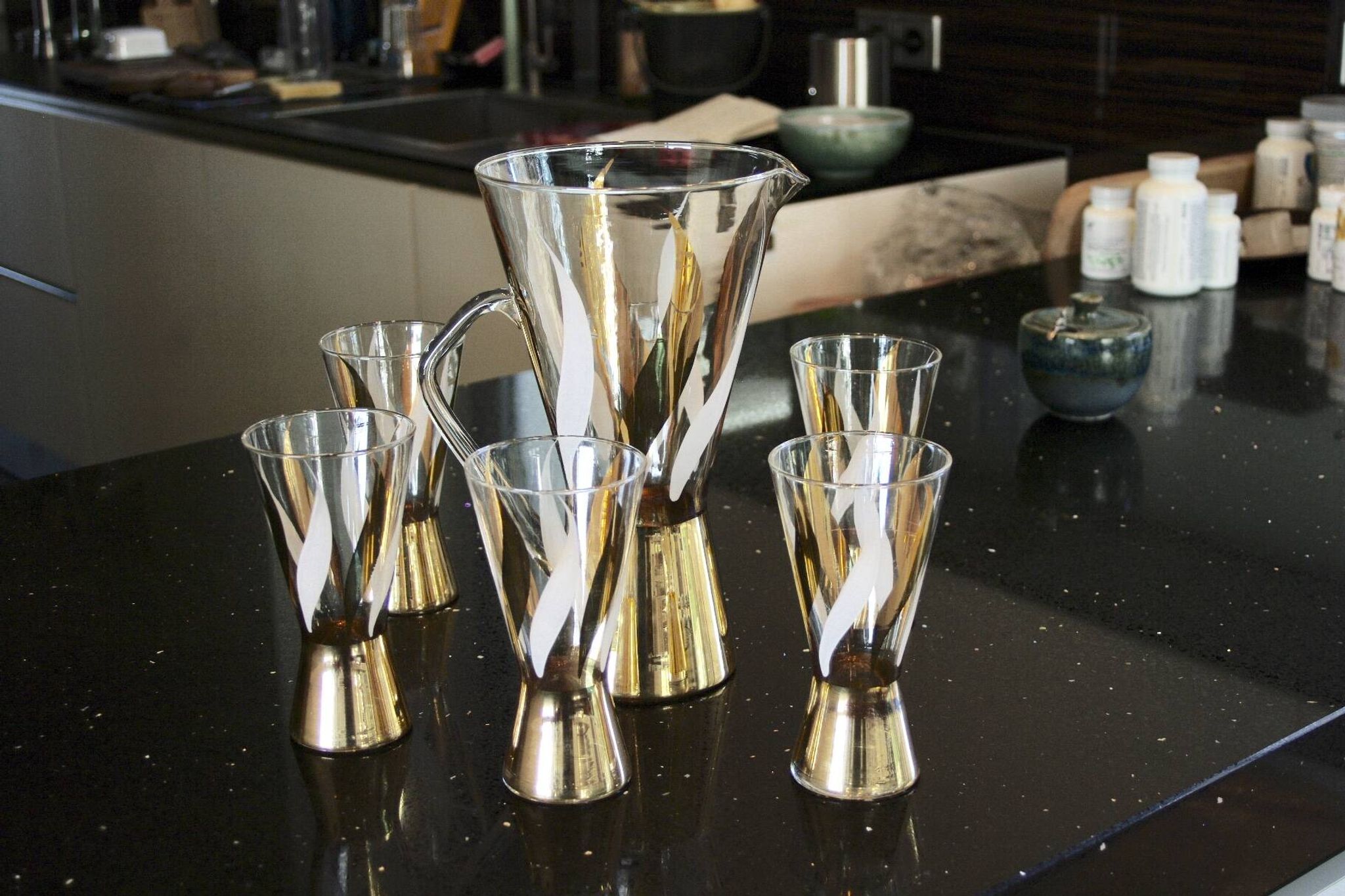Service à orangeade vintage en verre décoré à l'or fin 1970