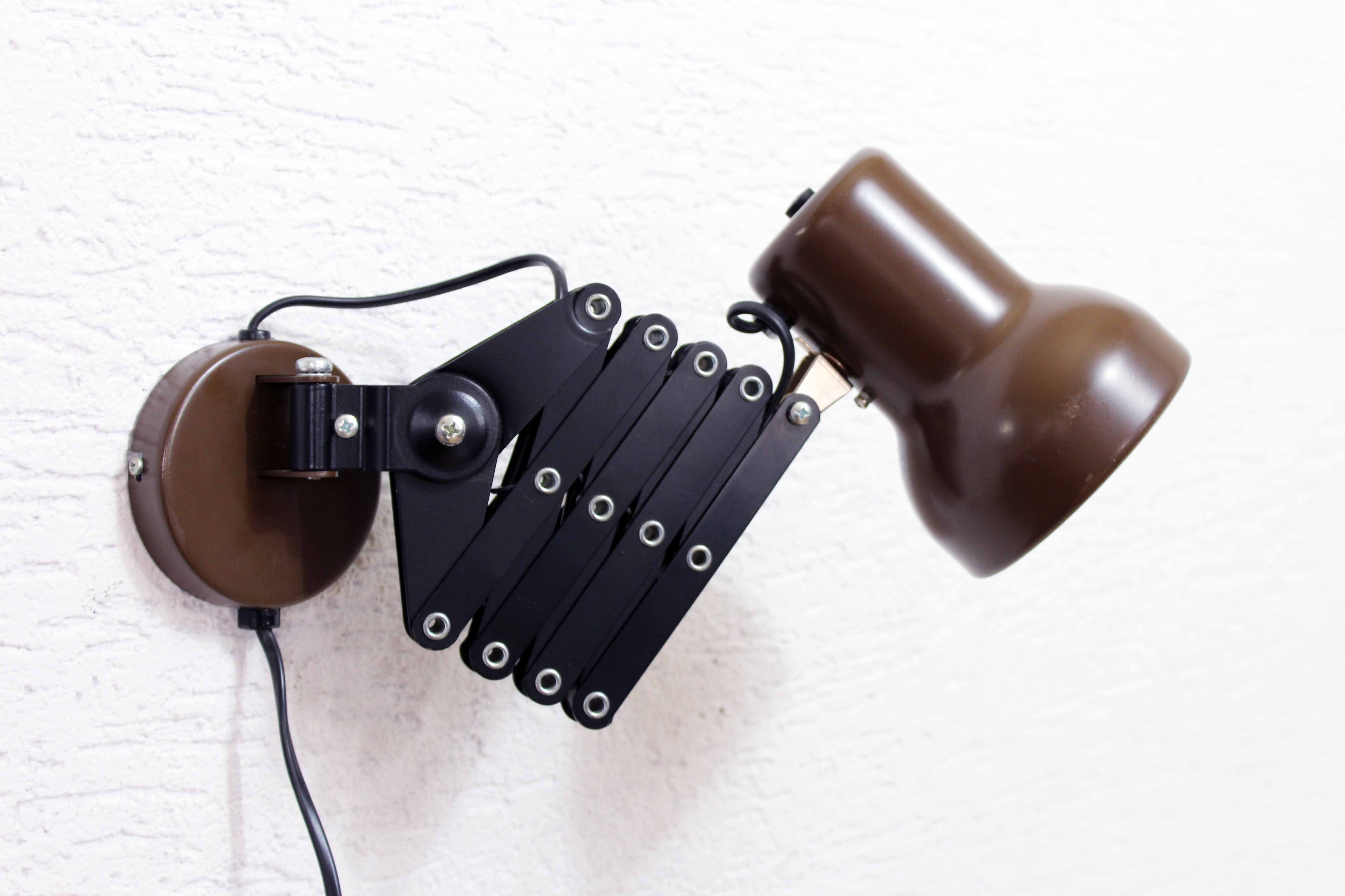 Vintage scissors wall lamp