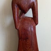 Wood carving maurice tavernier (1926 - 2018) seated man 27.5 x 11.5 cm