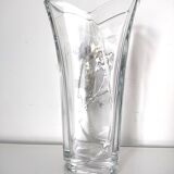 Vase en verre avec application de fleurs en métal