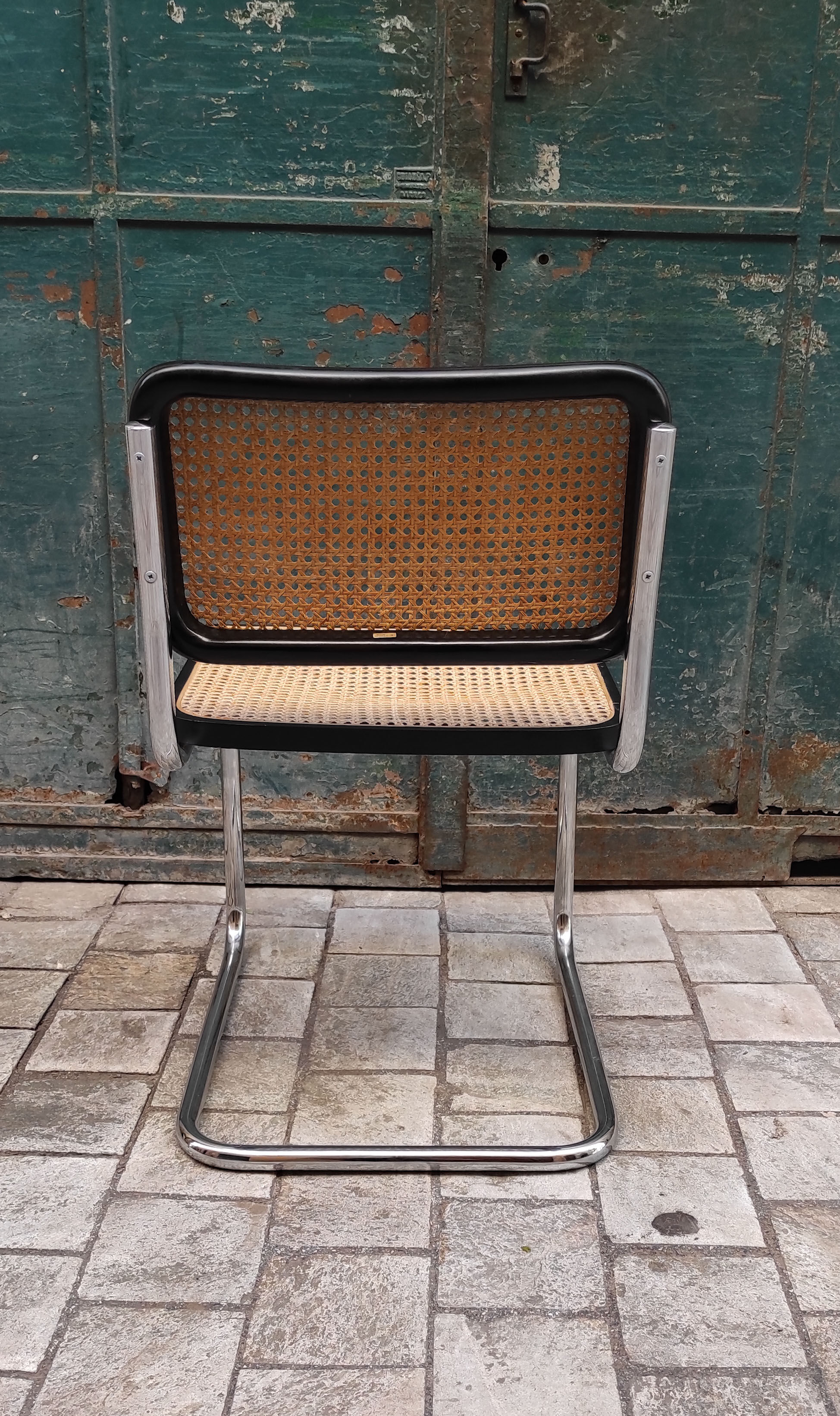 Marcel Breuer Black Cesca B32 chair