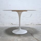 Round marble tulip table by E. Saarinen for Knoll International Editions