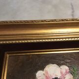 Flower bouquet table with frame