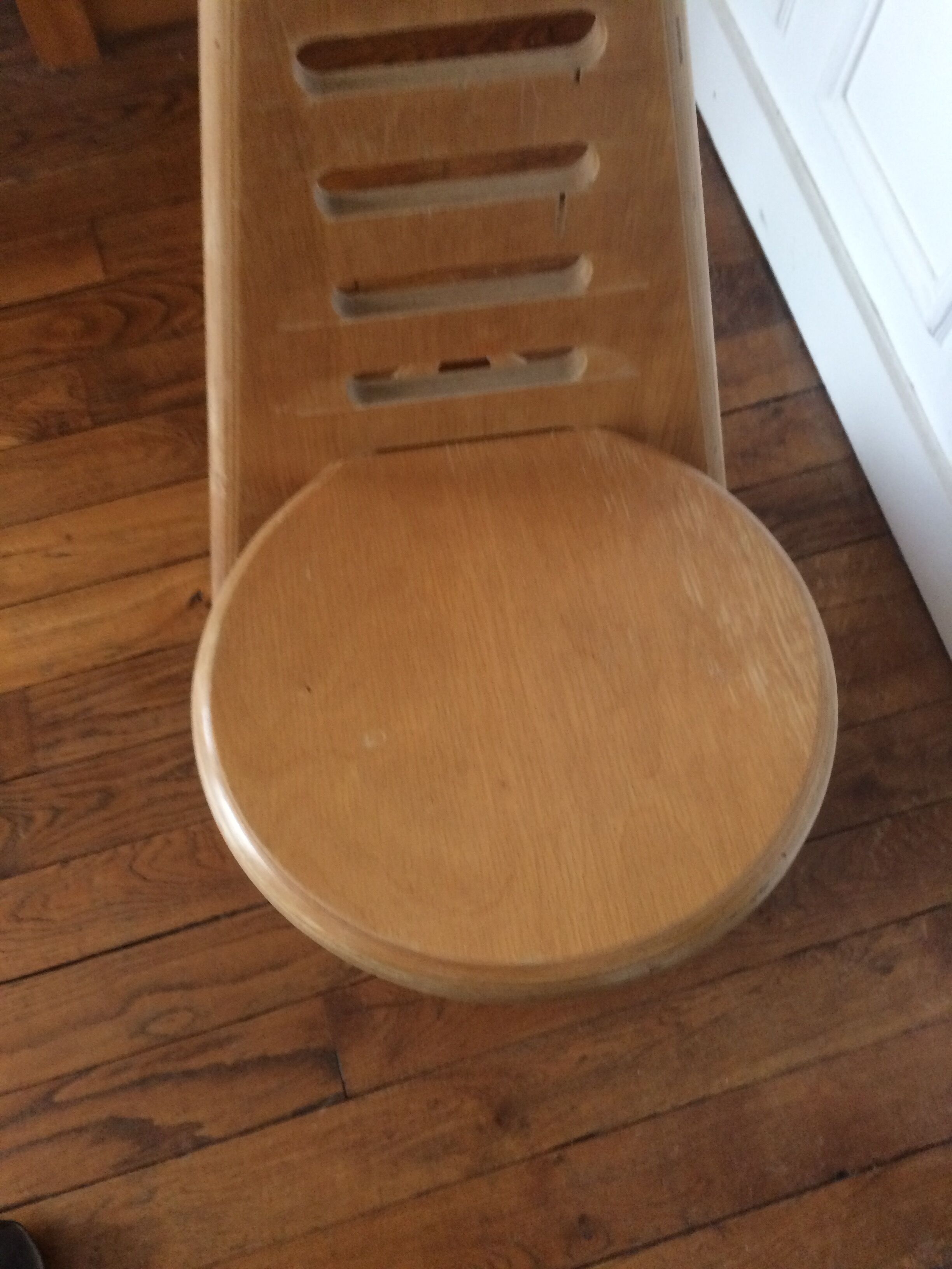 Monday chair sit Gijs Boelaars