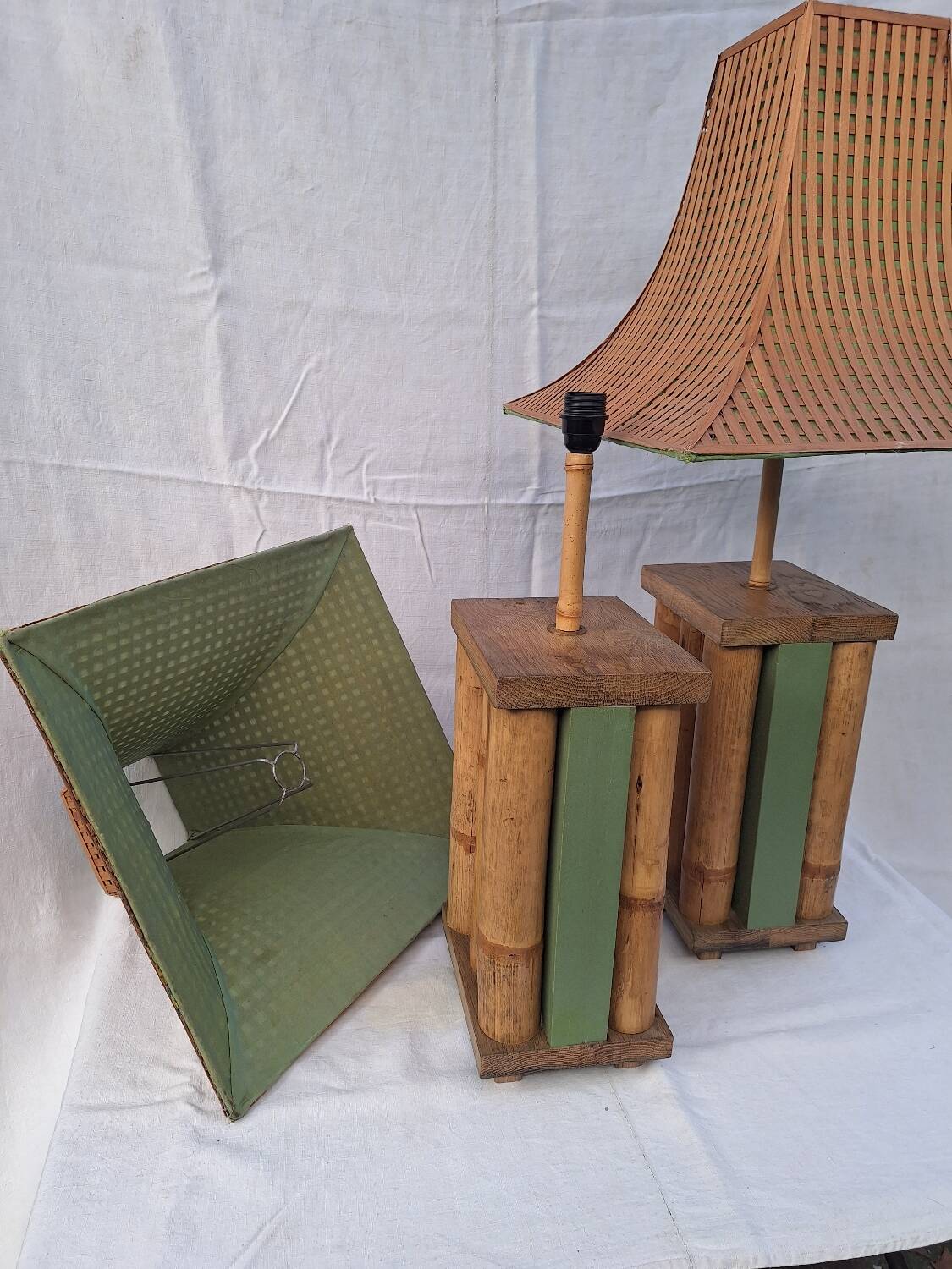 Paire de lampes pagode