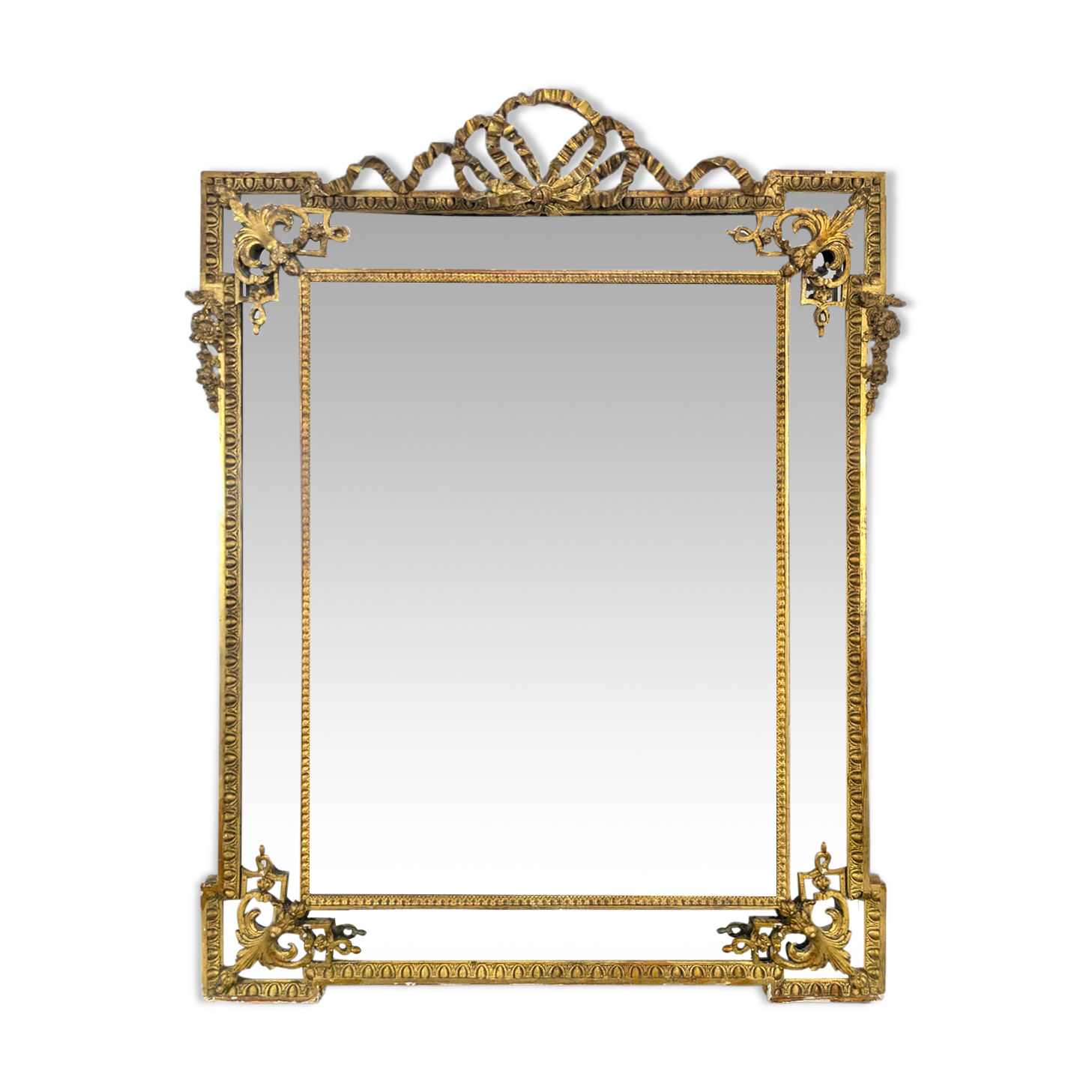 Golden wooden mirror with moulding from the Napoléon III period.