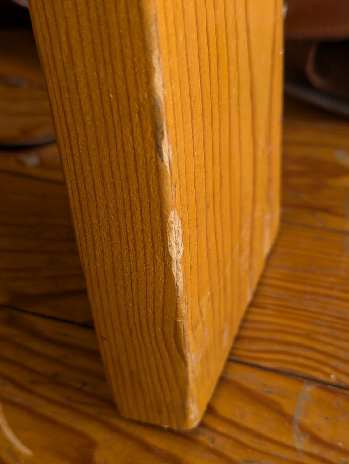 Table Basse Perriand / Regain – Provenance Les Arcs (Savoie)