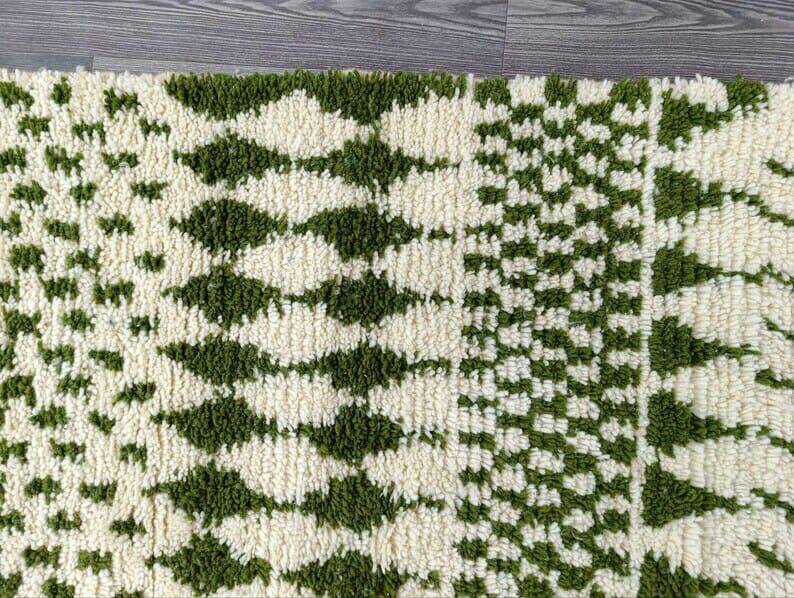 Handmade pure wool rug, green and white, size 140 x 260 cm