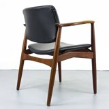 Fauteuil en teck danois par Erik Buch pour Ørum Møbelfabrik, années 1960.