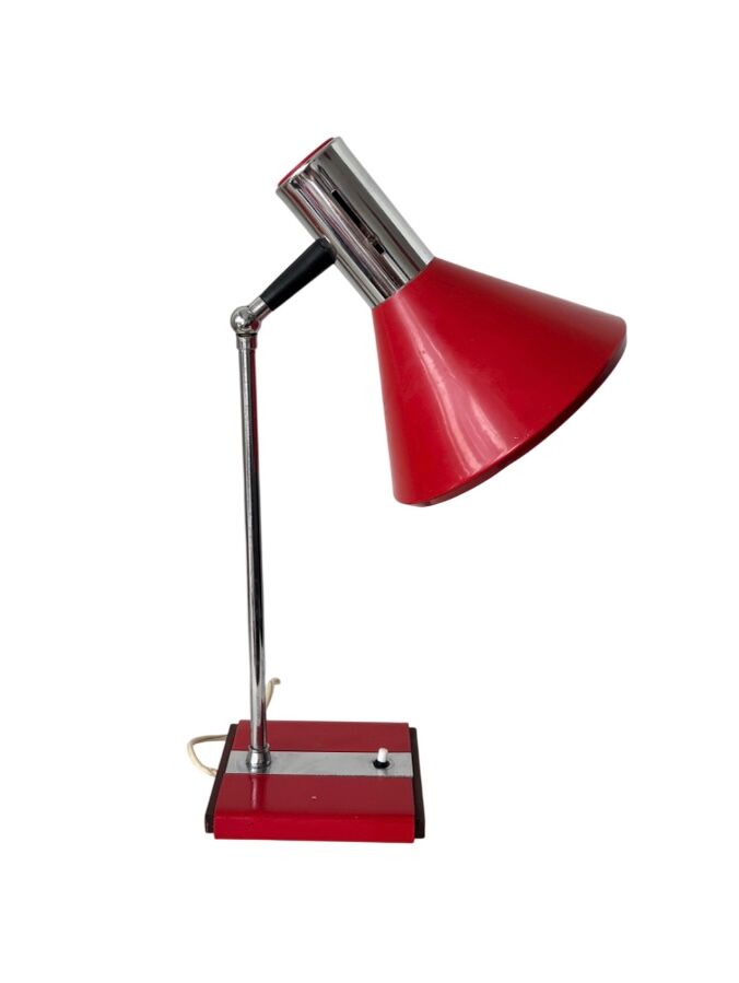 Italian desk lamp in wood and metal from the 1960s.