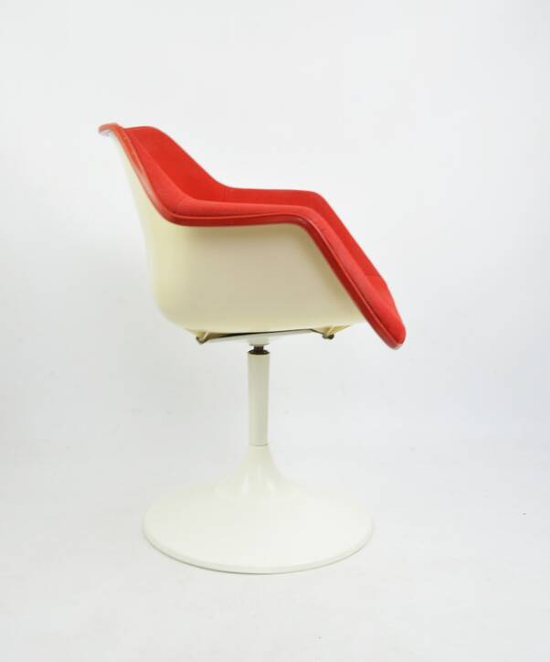Paire de chaises conçues par R. Day pour Overman, Suède, années 1960.