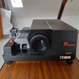 Slide projector