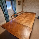 Extendable dining table + Provençal style chairs