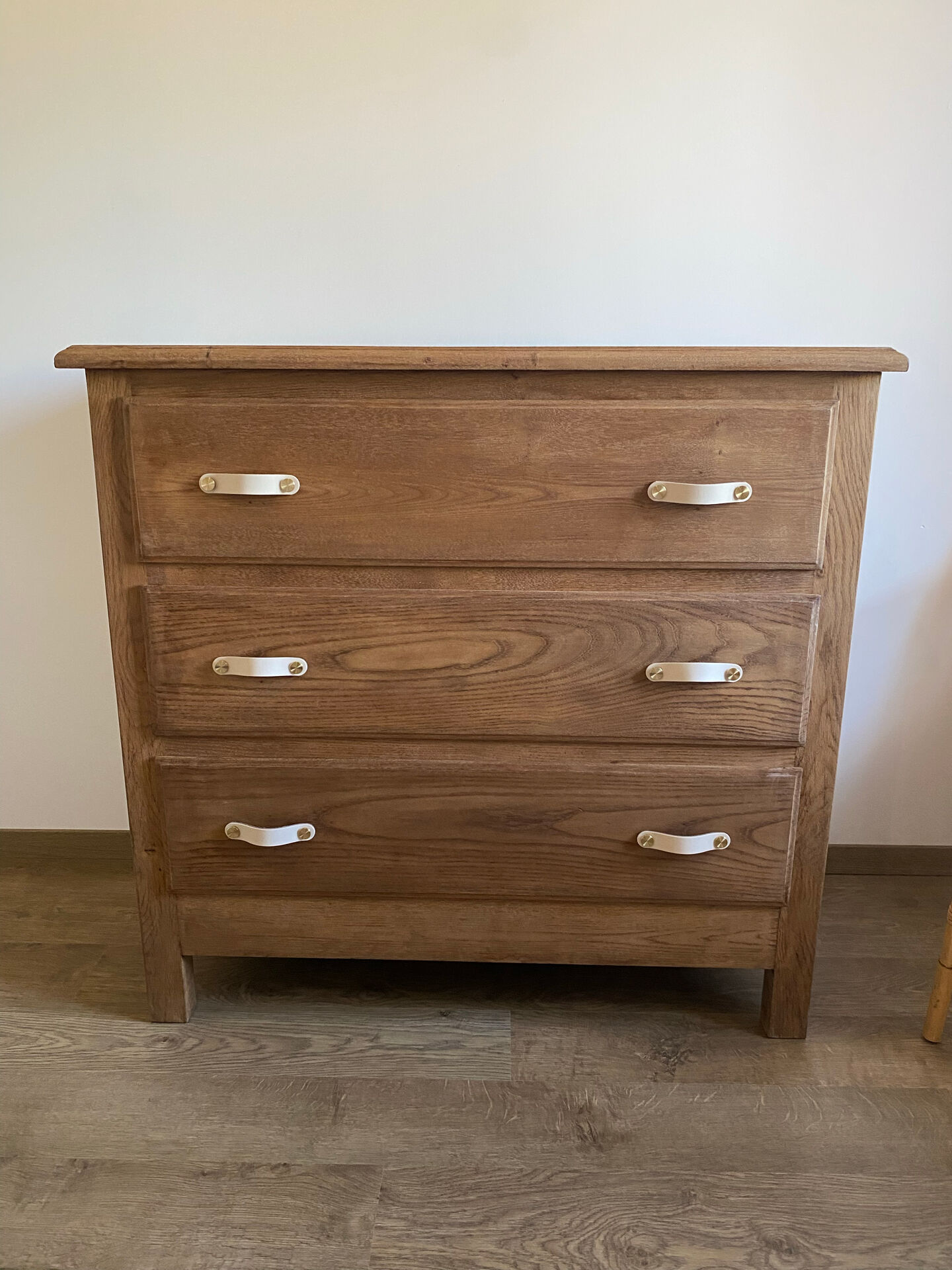 Solid wood chest of drawers