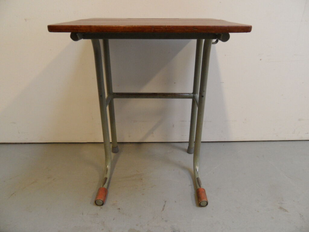 Pupitre d’école vintage des années 1960