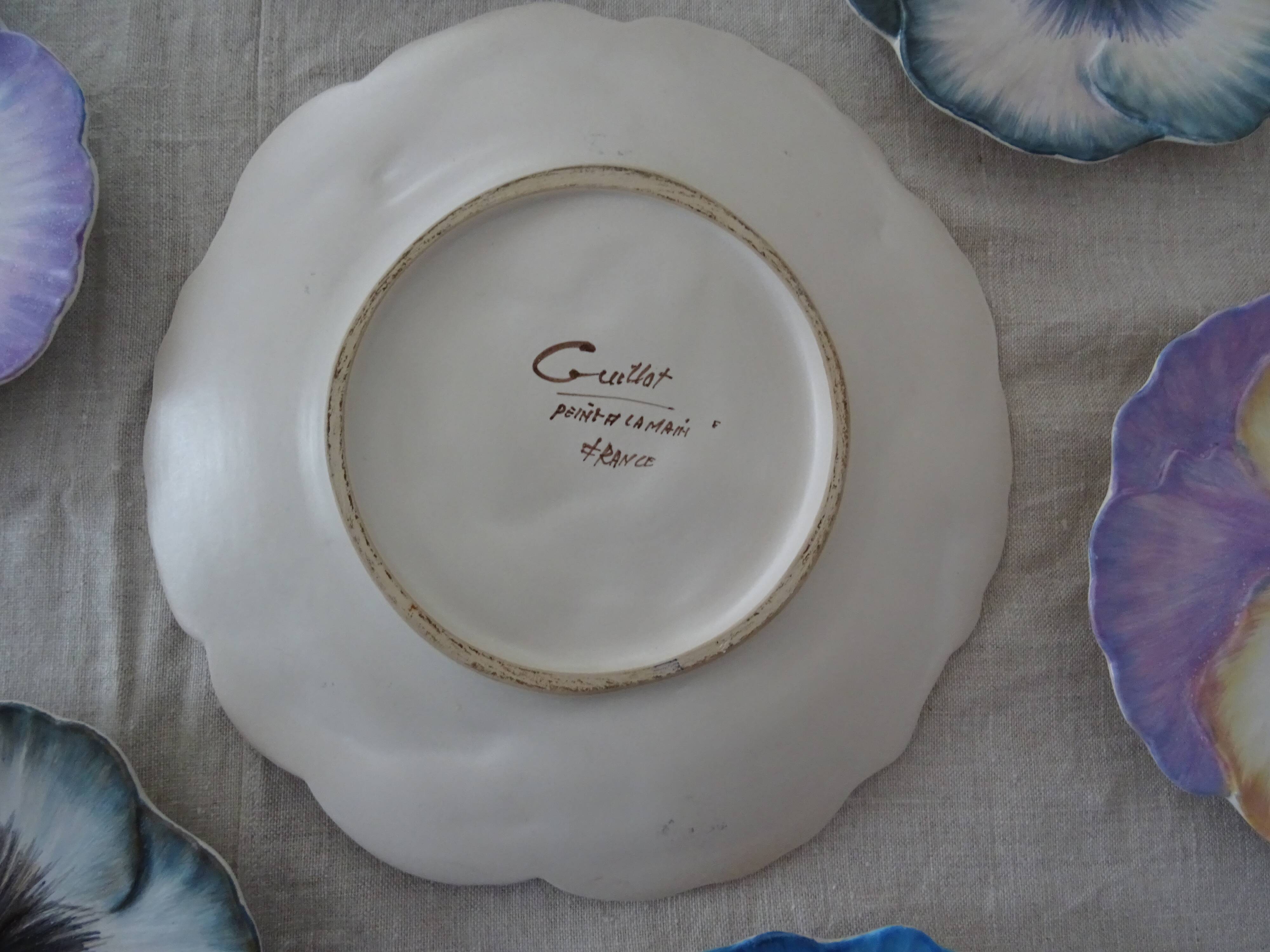 Dessert service 1 main course & 6 plates shape flowers Vallauris signed Guillot