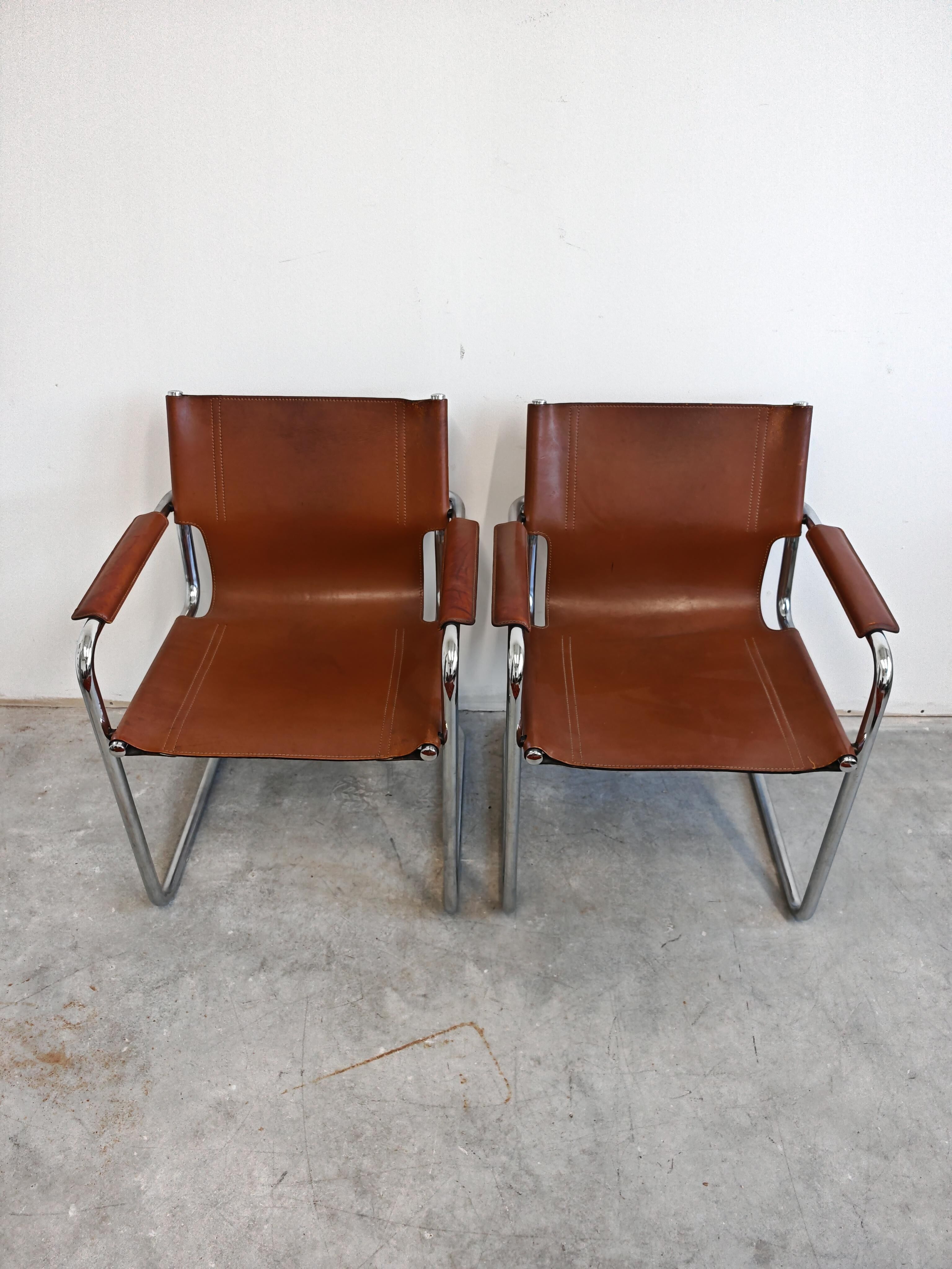 Paire de chaises visiteurs Bauhaus en cuir par Mart Stam, Matteo Grassi