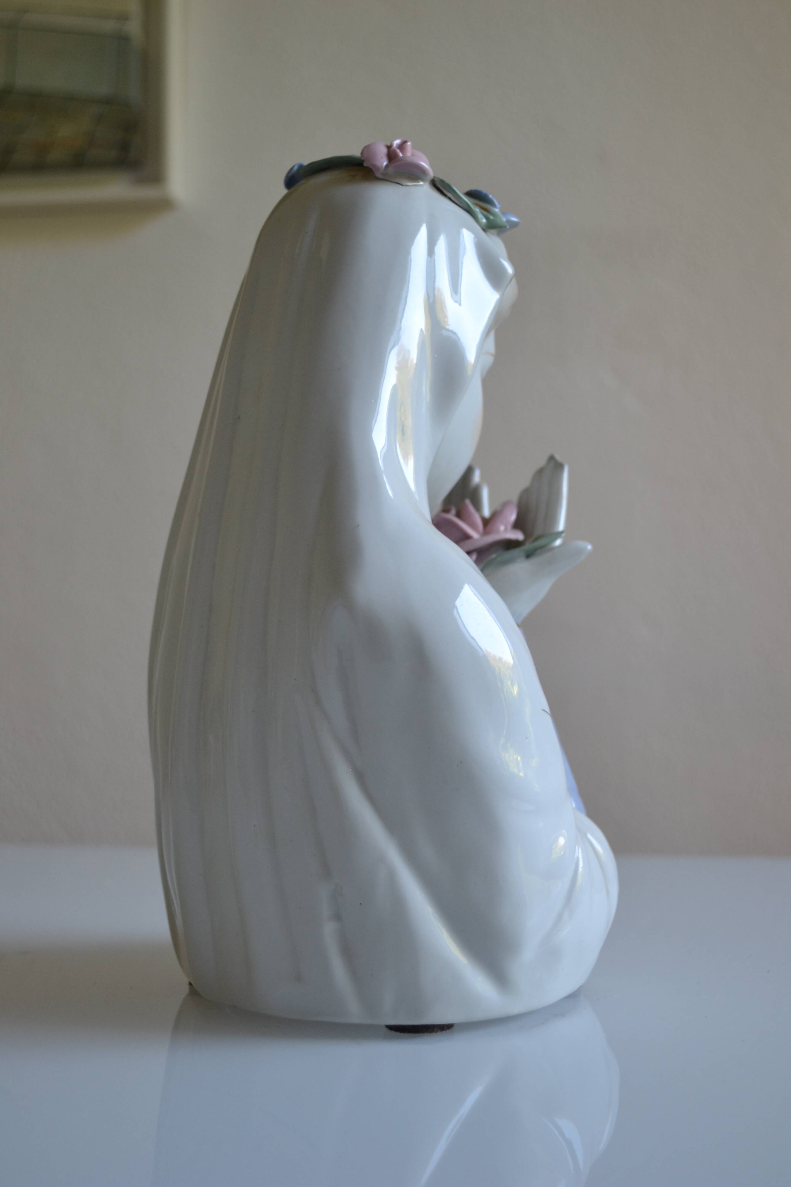 Virgin Mary statue bust in polychrome porcelain Virgin with crown of roses