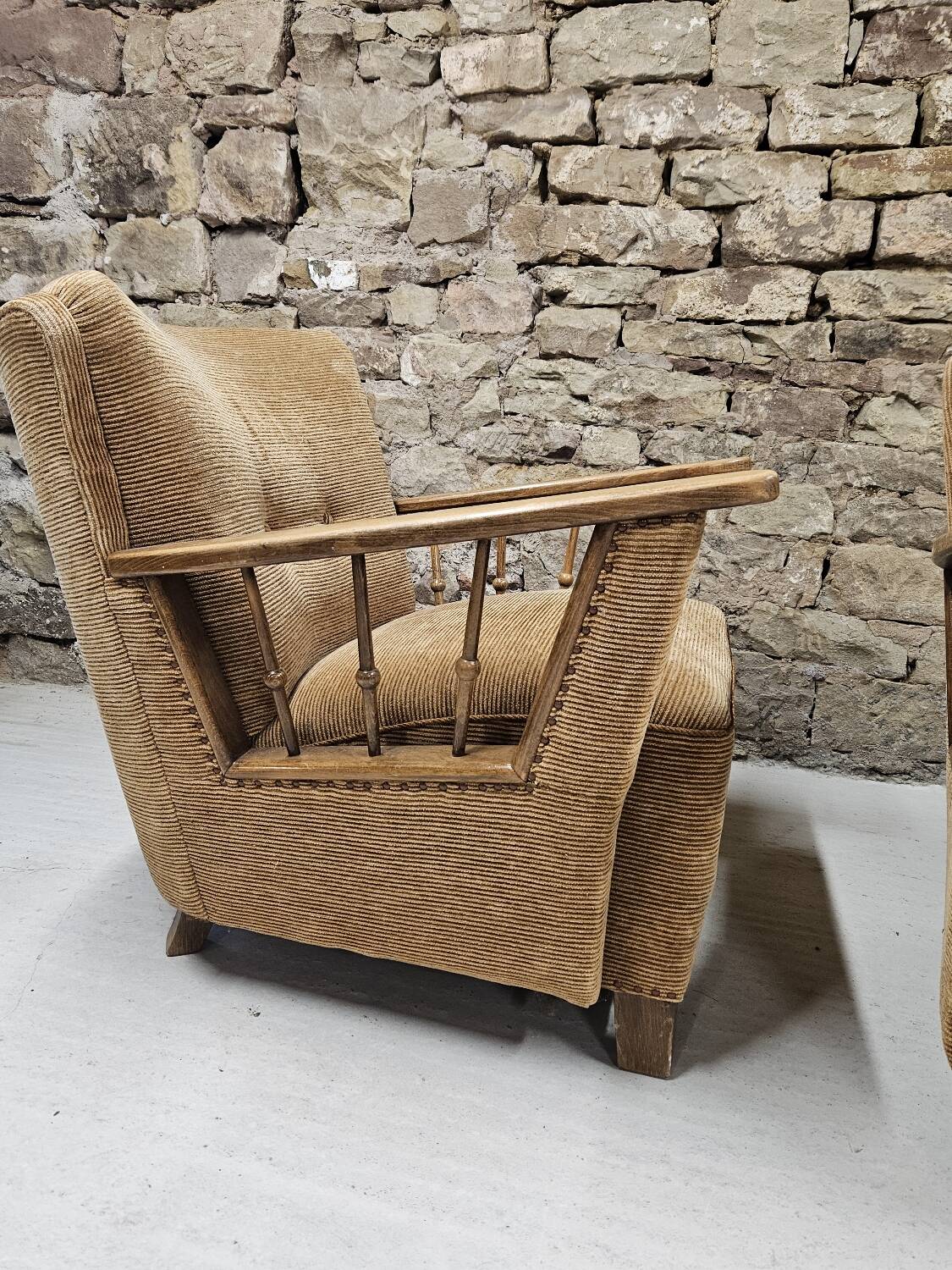 Paire de fauteuils brutalistes, années 1950