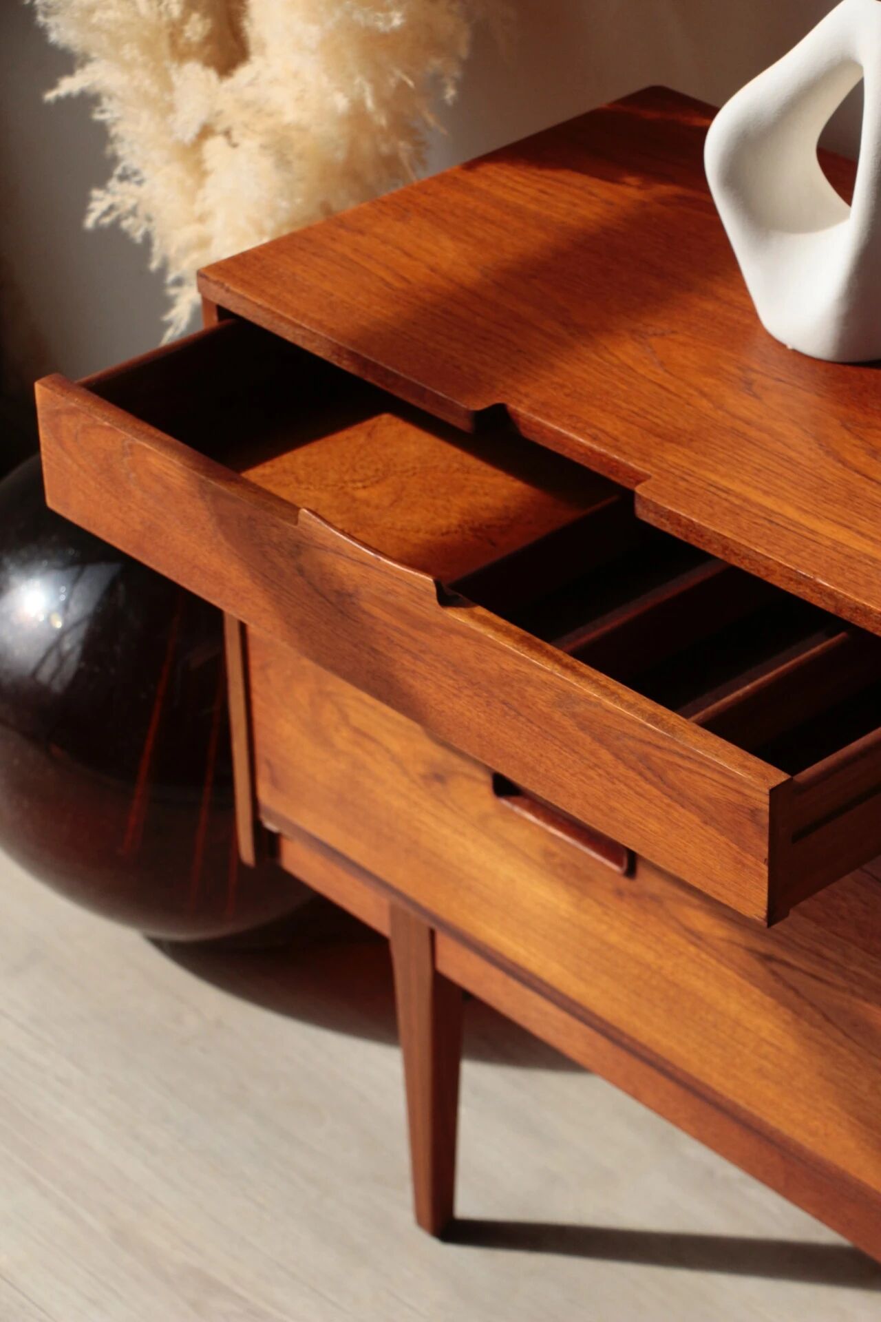 Enfilade Nathan in teak (1960s) – restored English design