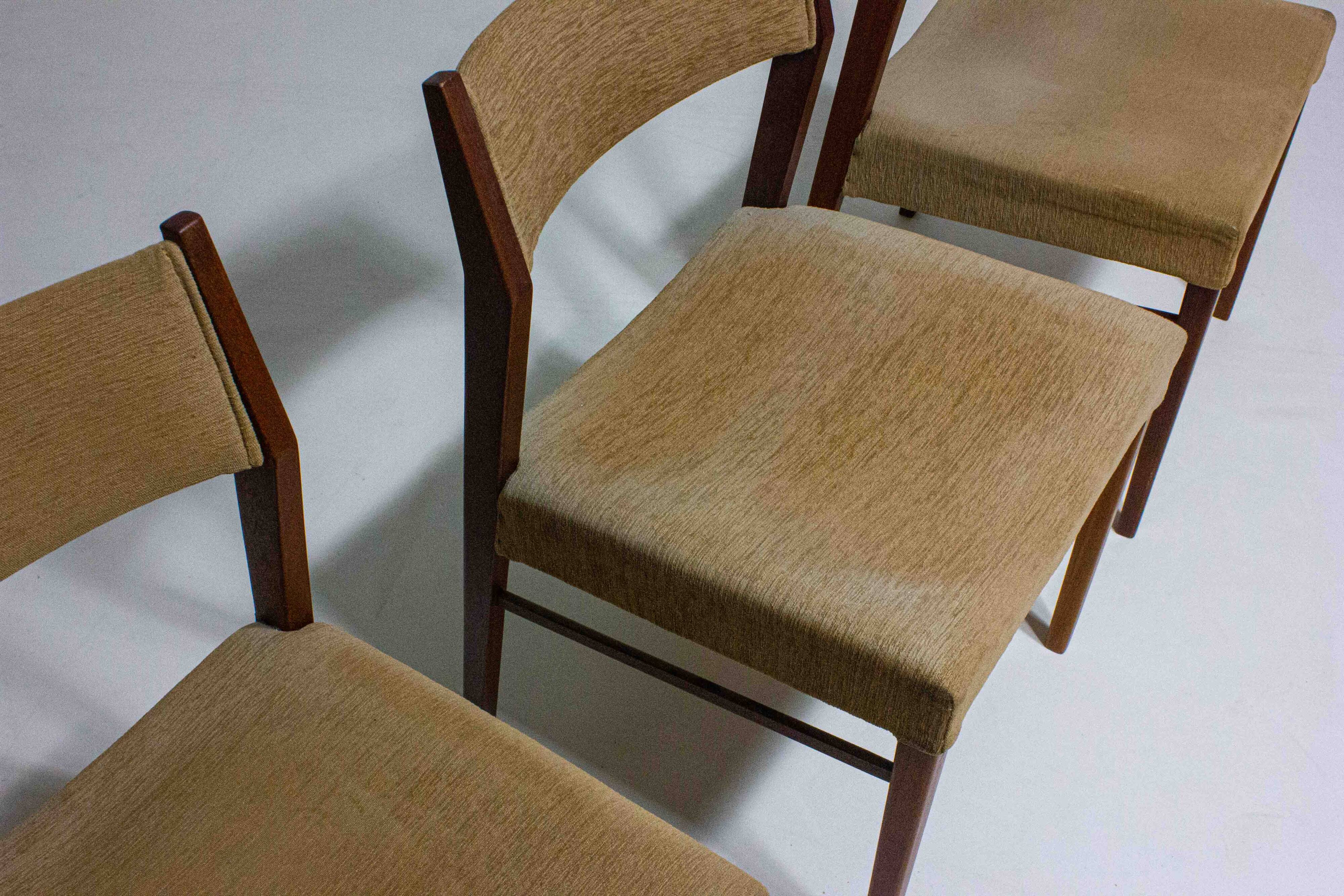 Set of 6 minimalist teak dining chairs, Belgium 1960s