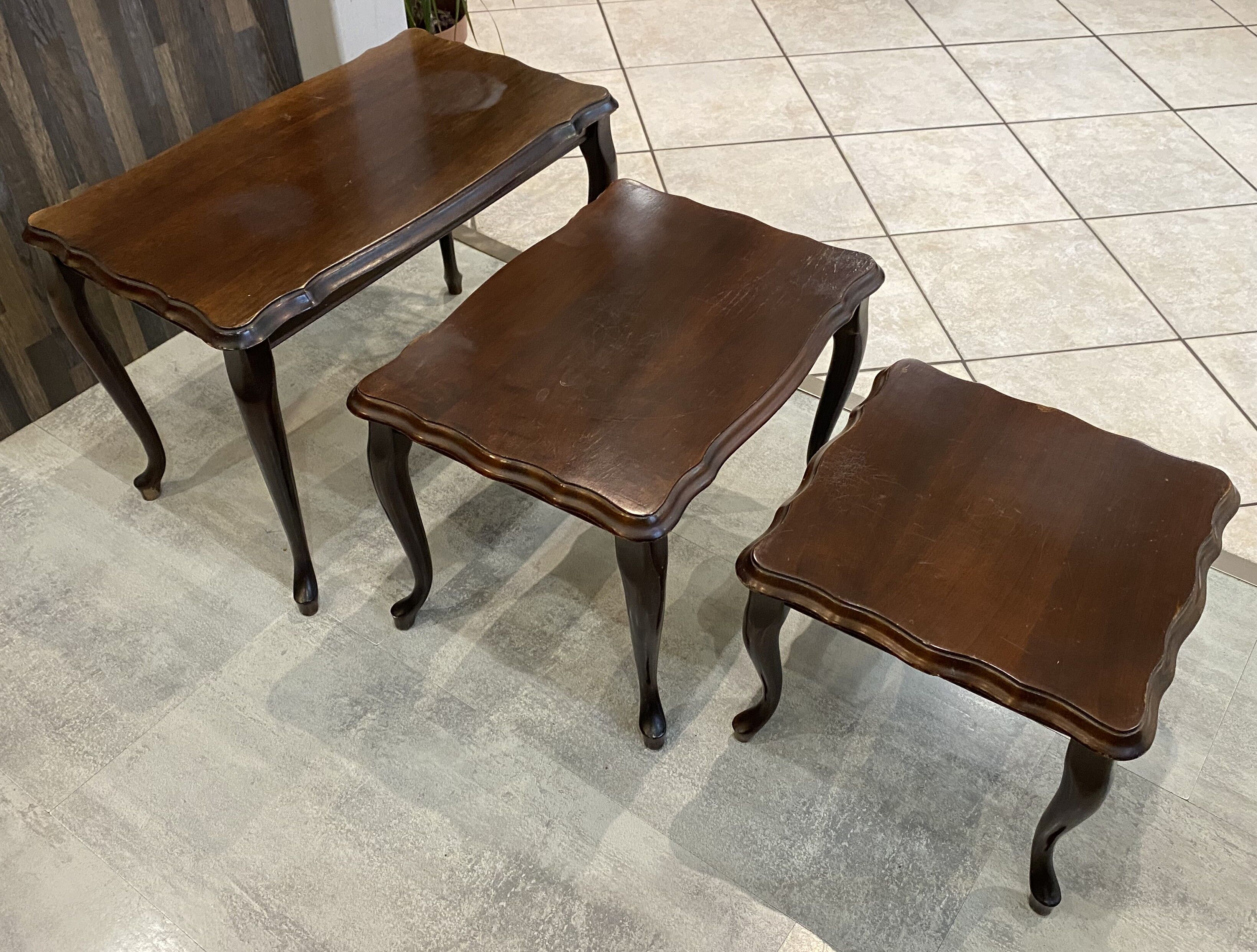 Set of 3 rustic nesting coffee tables in Louis XV style from 1950.