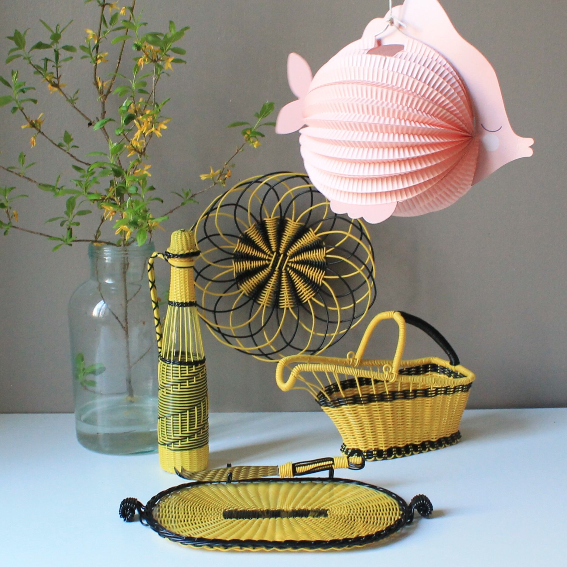 Bottle scoubidou yarn 70's