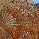 Plat creux en verre rose