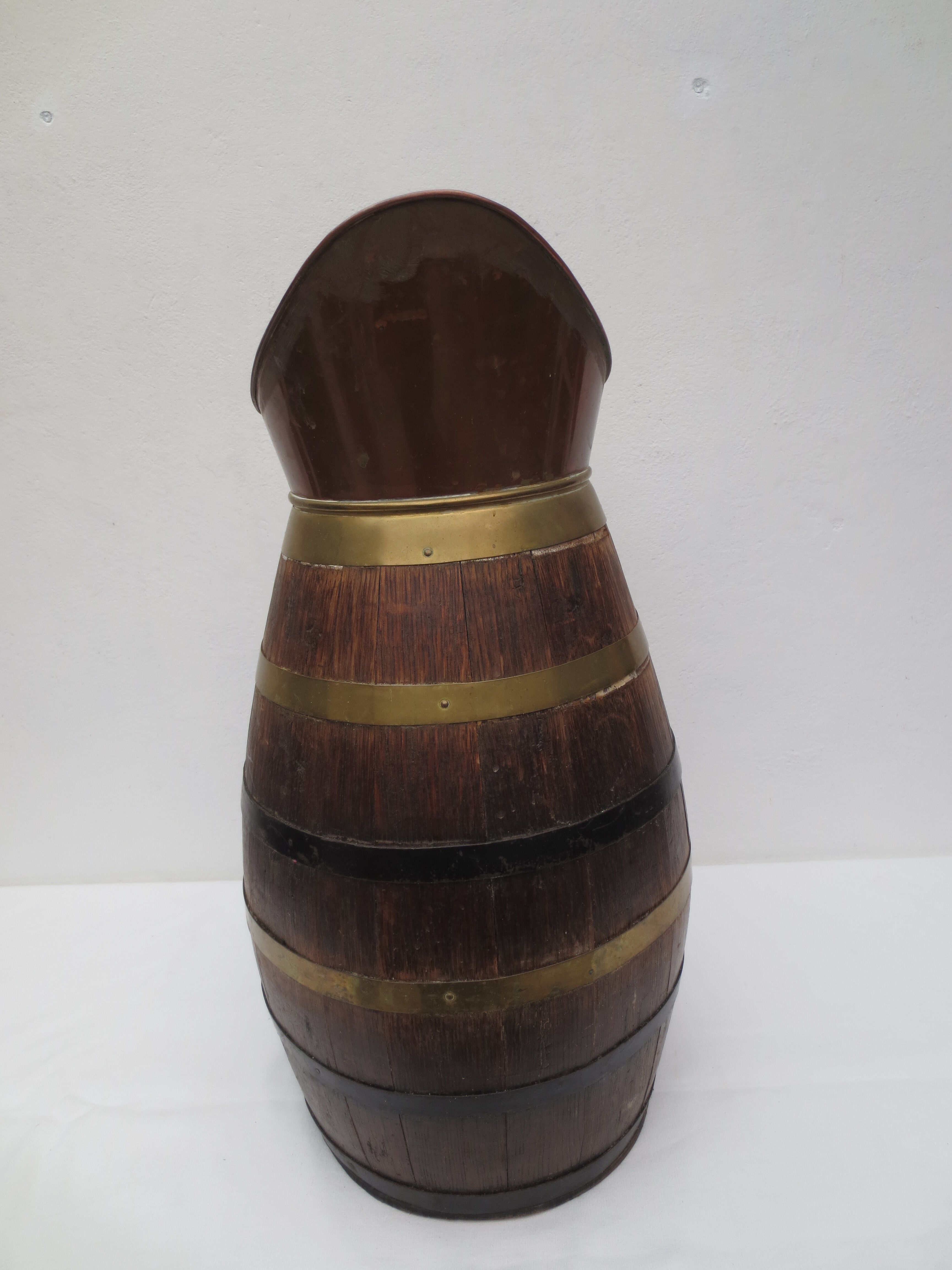 wooden umbrella/broc door