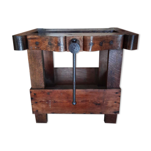 Presse à relier ancienne
