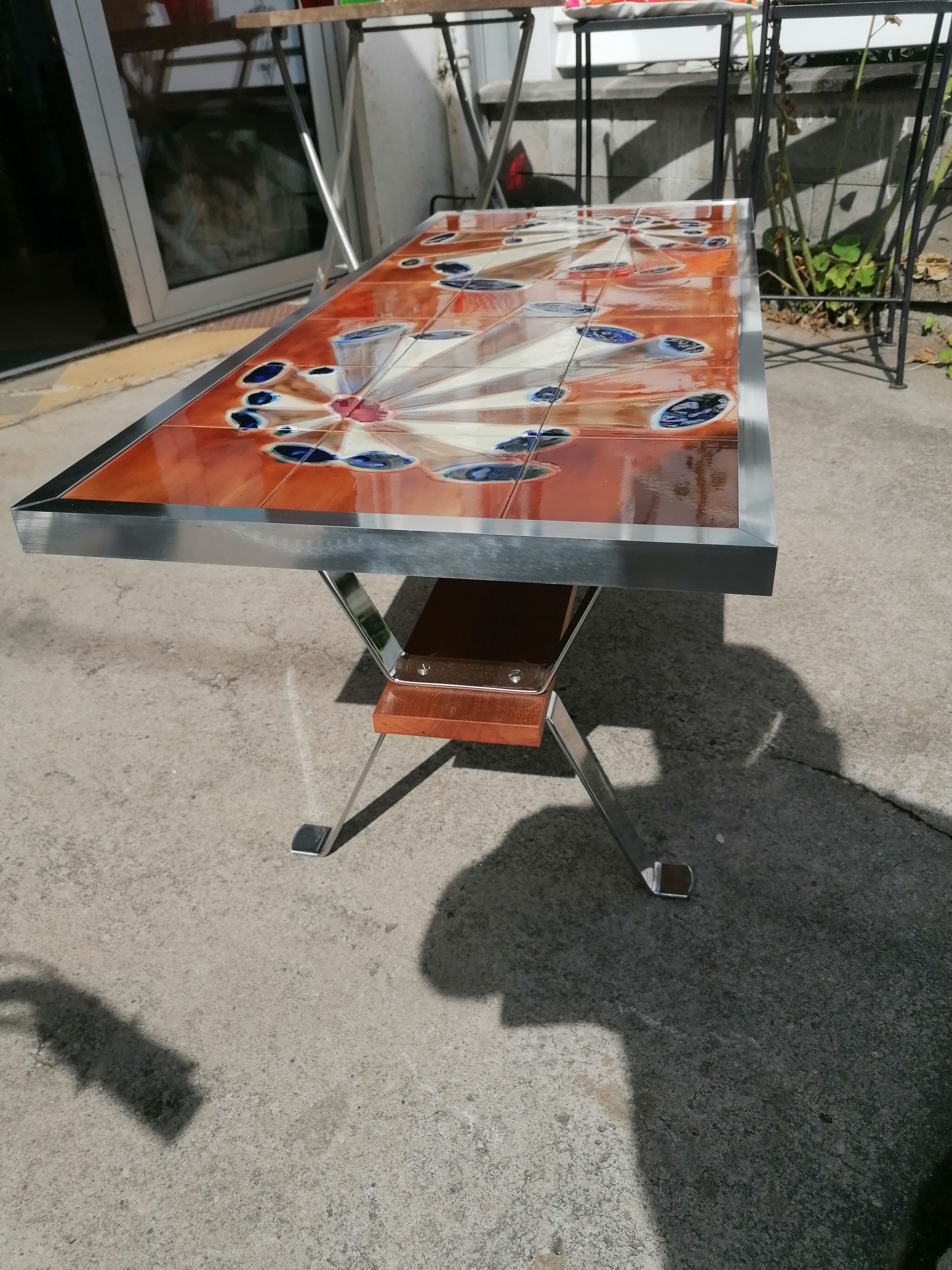 Vintage coffee table by Juliette Belarti