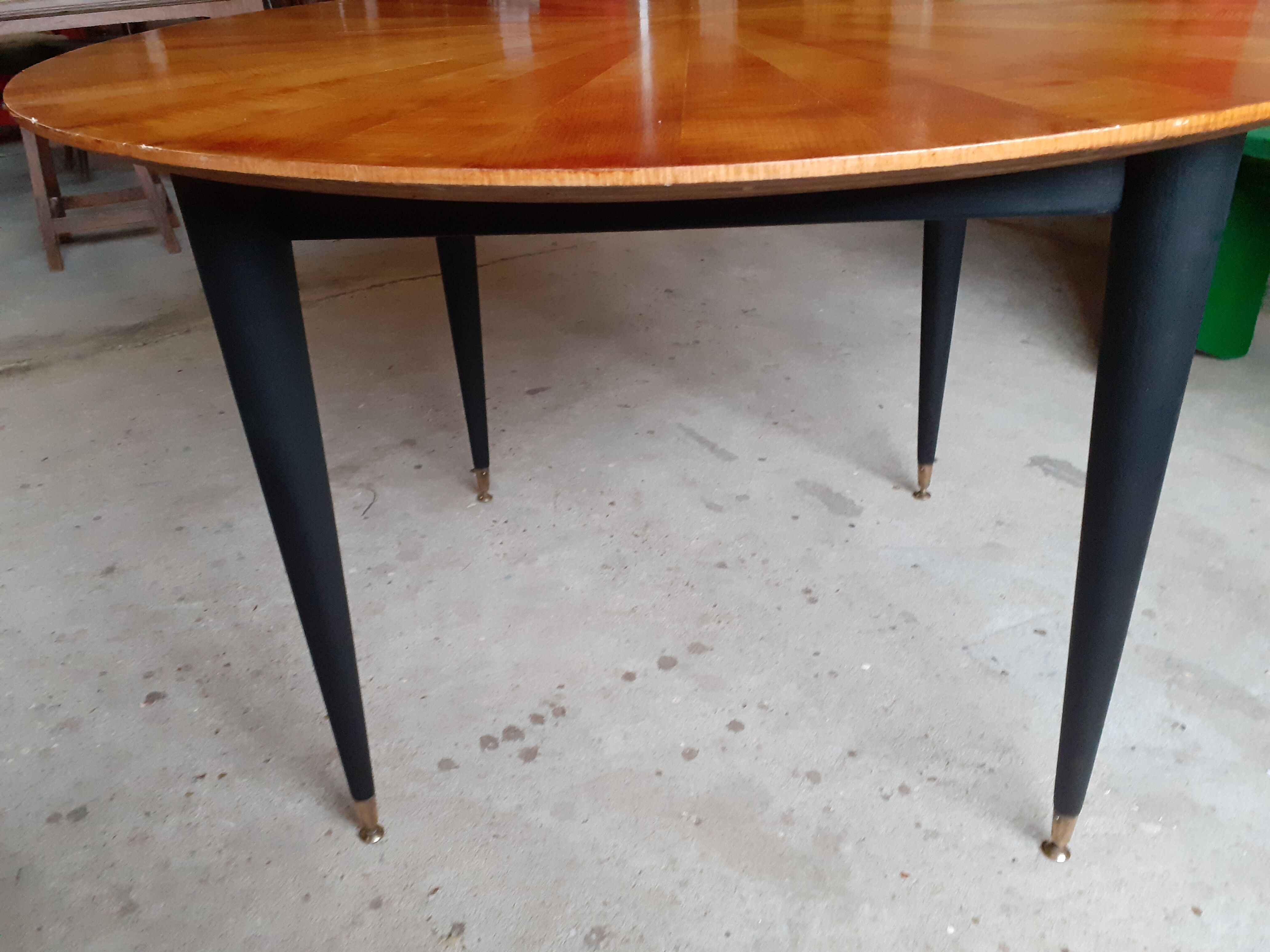 Scandinavian roundtable