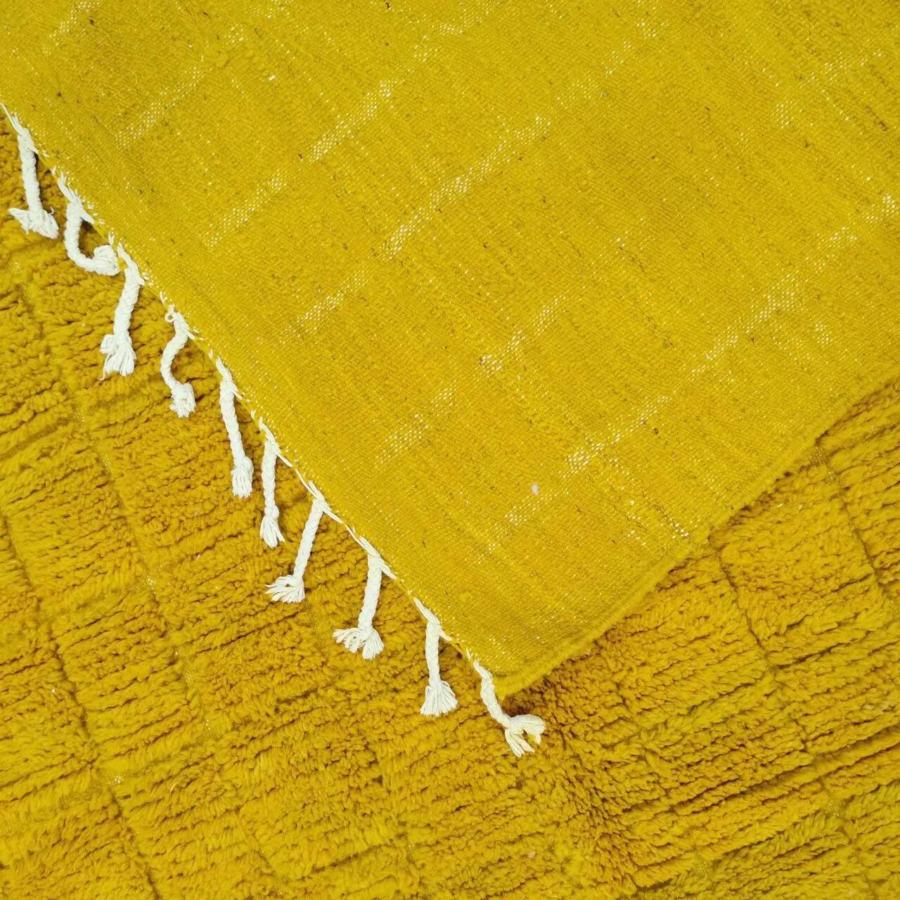 Moroccan rug made of natural wool, handmade, 2.5x1.5 m.