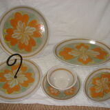 1970 Georgia sandstone table service hand painted