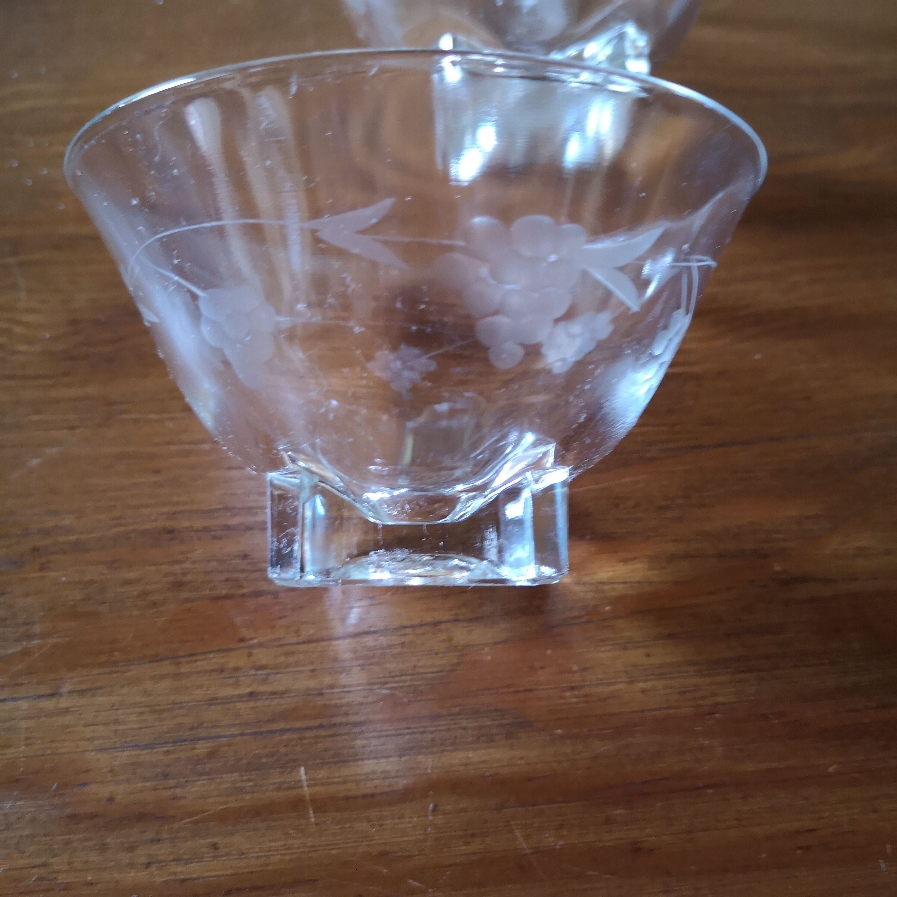 Set of 4 glasses of ice or champagne